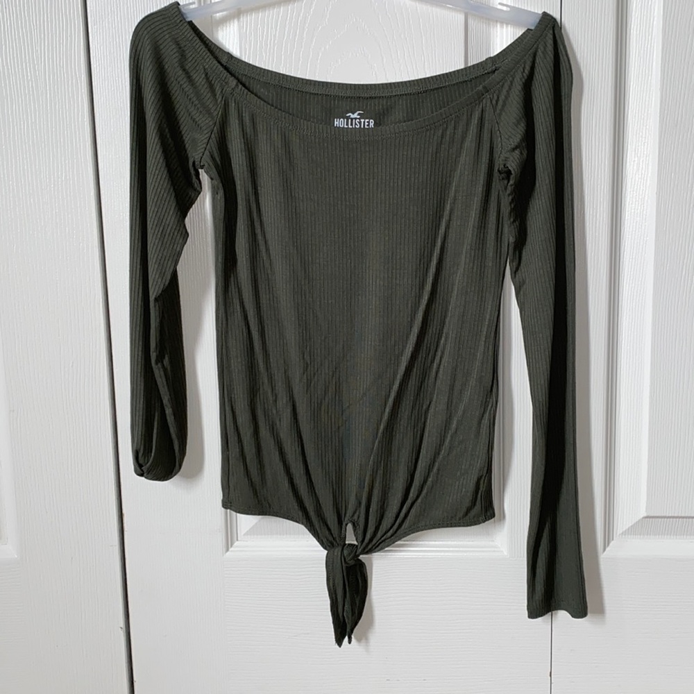 tight fit green long sleeve